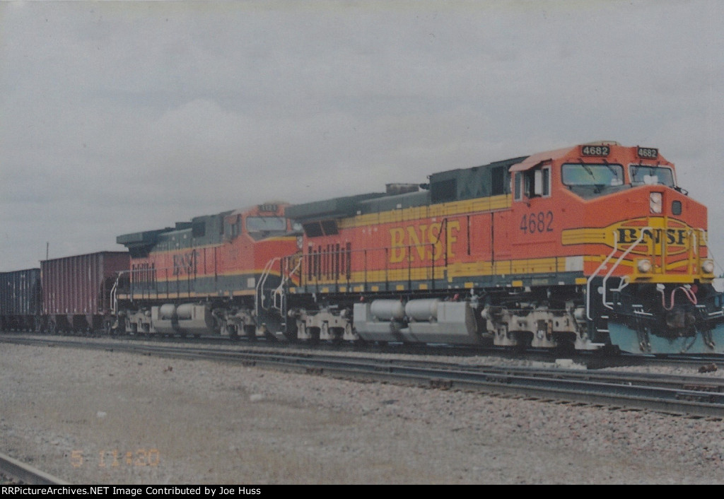 BNSF 4682 East